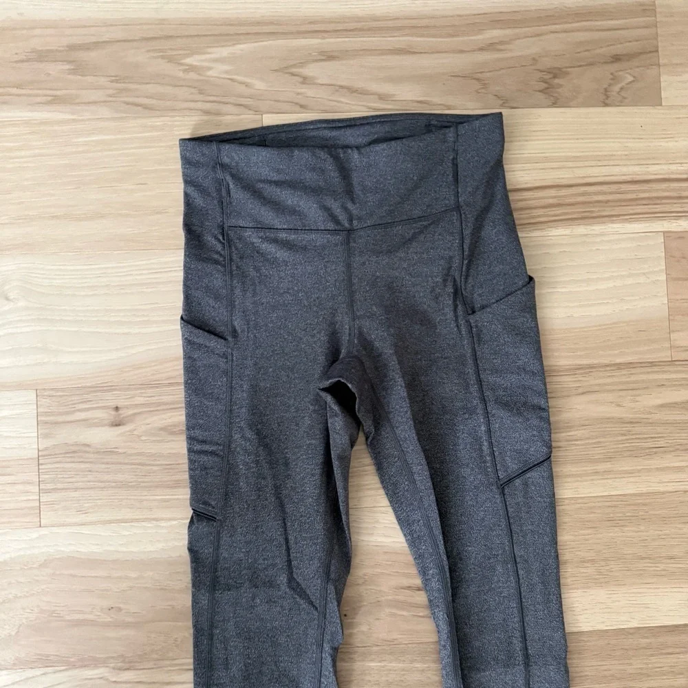 Lululemon Gray Women's Leggings Speed Up Mid-Rise Leggings Size 4 pockets